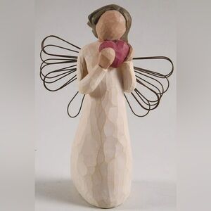 Willow Tree Angel of the Heart Figurine